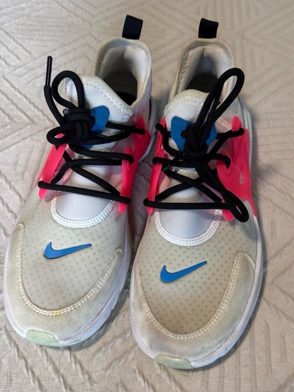 Nike Kids Pink and White Slip-On Sneakers with Coral Accent - Picture 3 of 7